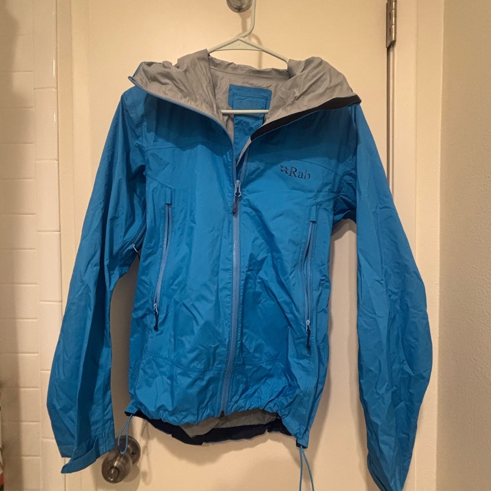 Rab downpour 2.0 Perfect condition Women's Blue Hooded Rain Jacket Xsmall - Picture 4 of 6